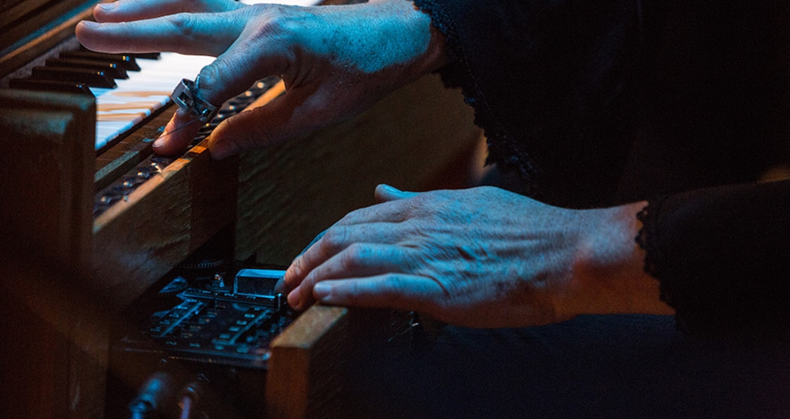 Ondes Martenot An Introduction Red Bull Music Academy Daily