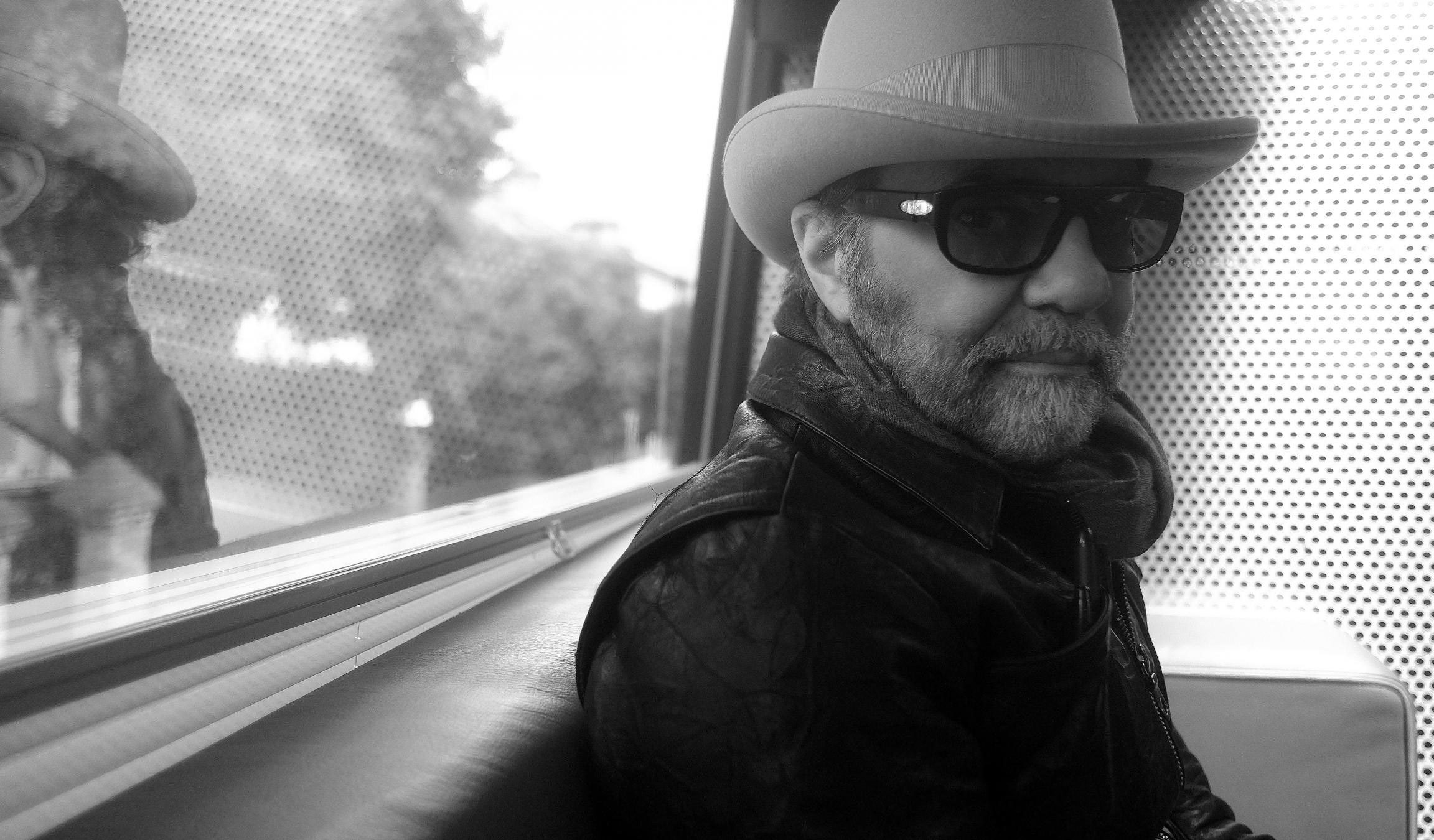Interview: Daniel Lanois | Red Bull Music Academy Daily